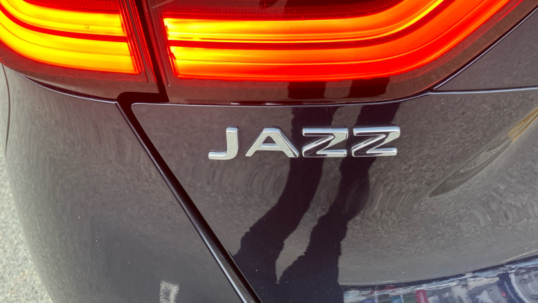 Honda Jazz 1.5 i-MMD Hybrid SR 5dr eCVT Hybrid Hatchback